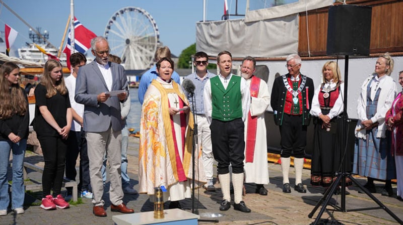Trio Frans, f.v. Alf Tore Hommedal, Ragnhild Jepsen og Kjetil Almenning, blir med på opninga av pilegrimsfellesskapet Sta. Sunniva Bergen. Her frå Verdiseglasen 2024. Foto: Gyrid C. Nygaard