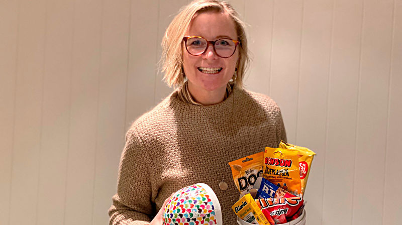 Anine VIeth Mildestvedt serverer et påskeegg av idéer til kreative aktiviteter i Coronatiden. Foto: Jakob Mildestvedt