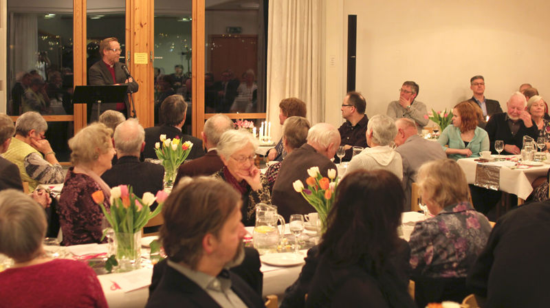 Medarbeidarfest var eit av arrangementa under visitasen i Salhus. Foto: TGI media.