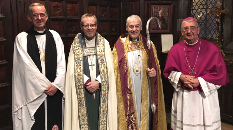 Biskop Halvor Nordhaug fekk preike på ei økumenisk gudsteneste i den anglikanske katedralen "Christ Church" i Dublin. Med på gudstenesta var også (t.v.) domprost Andrew Dunn og biskop Michael Jackson frå Church of Ireland, og den katolske erkebiskopen, Martin, av Dublin. Foto. Ragna Sofie Grung Moe
