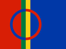 Det samiske flagget er fargerikt. Det røde symboliserer solen, det blå månen og det gule og grønne skal forestille naturen og dyrene. 