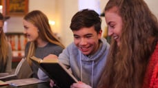 Fristen for å søke midler til prosjekter er 1.desember (FOTO: kirken.no)