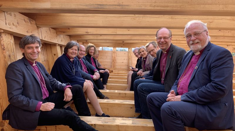 Biskopene på morgentur til Håpets katedral