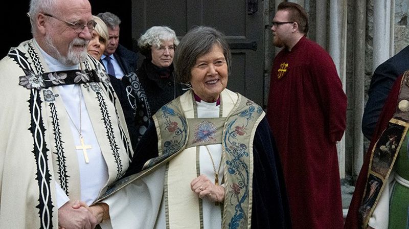 Visepreses Sommerfeldt og preses Byfuglien etter gudstjenesten i Nidarosdomen (FOTO: Kirken.no/Olav Dahle Svanholm)