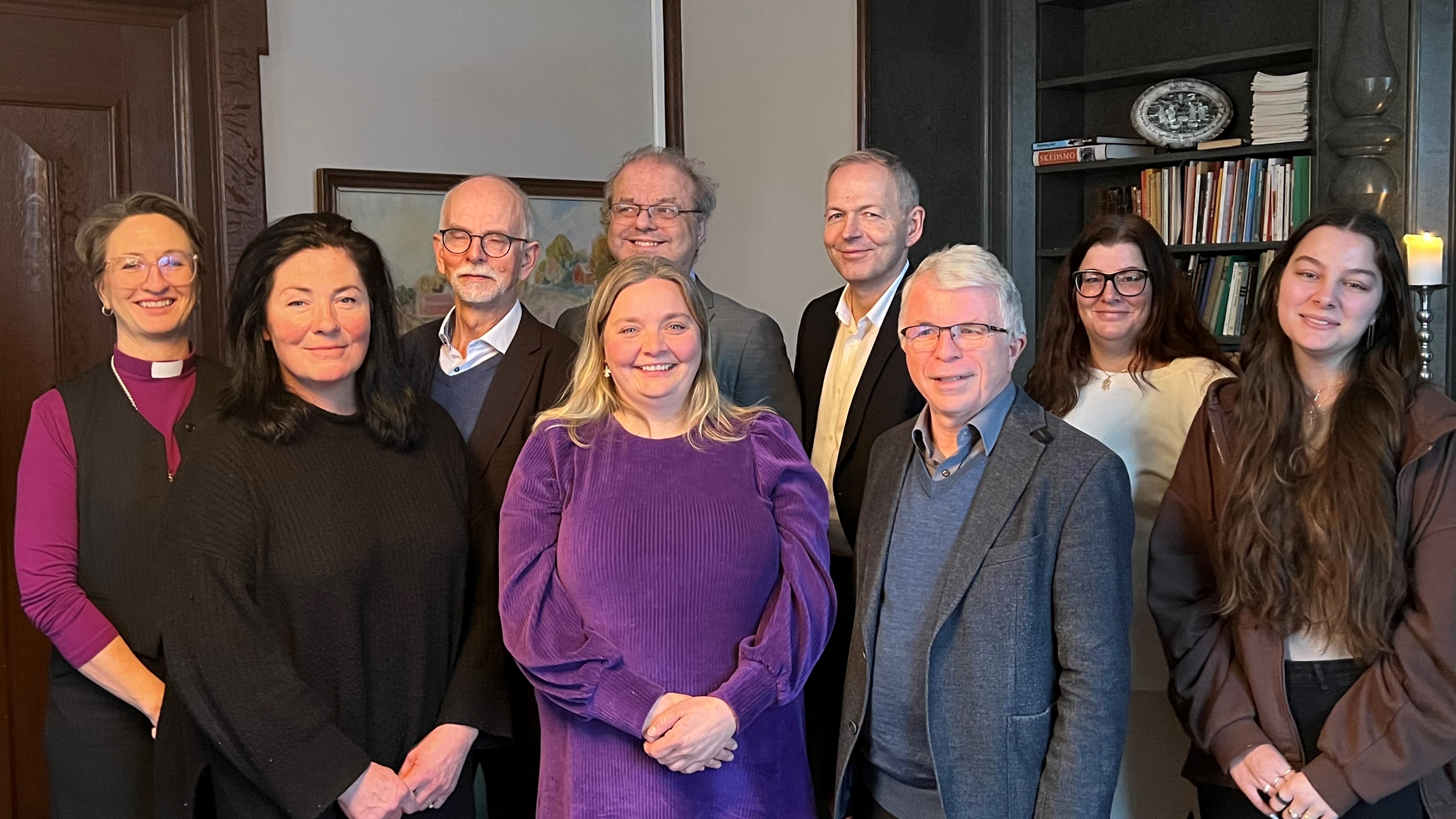 Borg bispedømmeråd 2024-2027, foran fra venstre biskop Kari Mangrud Alvsvåg, Marianne Antonsen, Karin-Elin Berg, Jostein Ådna, Cornelia Bernadotte Nordenstam, bak fra venstre Erling Birkedal, Hallvard Sand, Hallvard Mosdøl og Kristine Lund Almås. 