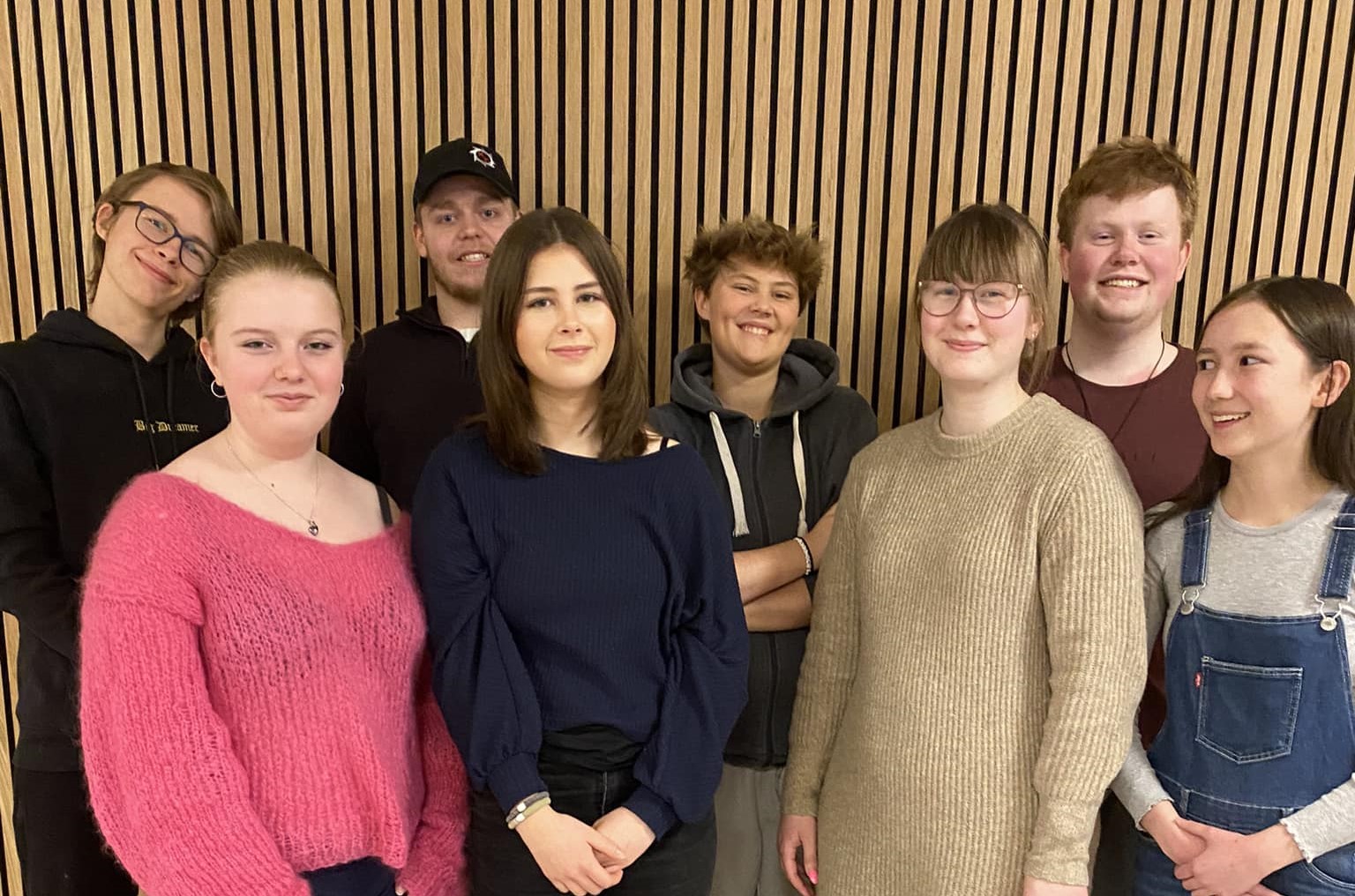 Bak f.v.: Sigurd Thomassen (Øvre Rælingen), Tobias Holt Brodersen (Sørum), Ethan Vatvedt (Idd), Olav Solberg Mossige (Rælingen) Foran f.v.: Milja Brun (Rælingen), Sanna Løland (Øvre Rælingen), Tiril Solberg Mossige (Rælingen) og Aurora Strand Botnermyr (Rygge og Ekholt) 