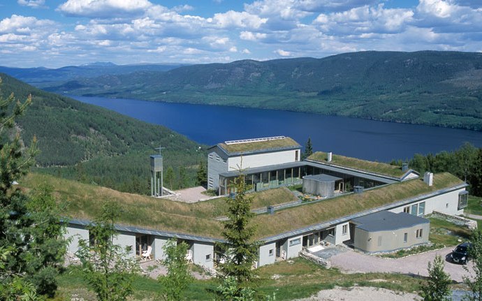 Lia gård presenterer seg som "en bebodd rasteplass, utenfor asfalten, under en åpen himmel for deg som er underveis". Foto www.liagard.no. Gjengitt med tillatelse.