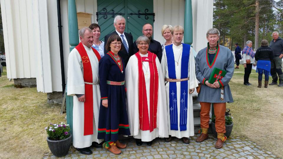 Søndag ble det holdt gudstjeneste i Elgå kirke ved biskop Solveig Fiske, sameprest Einar Bondevik og sokneprest i Engerdal Svein Olav Angard Hovde.
