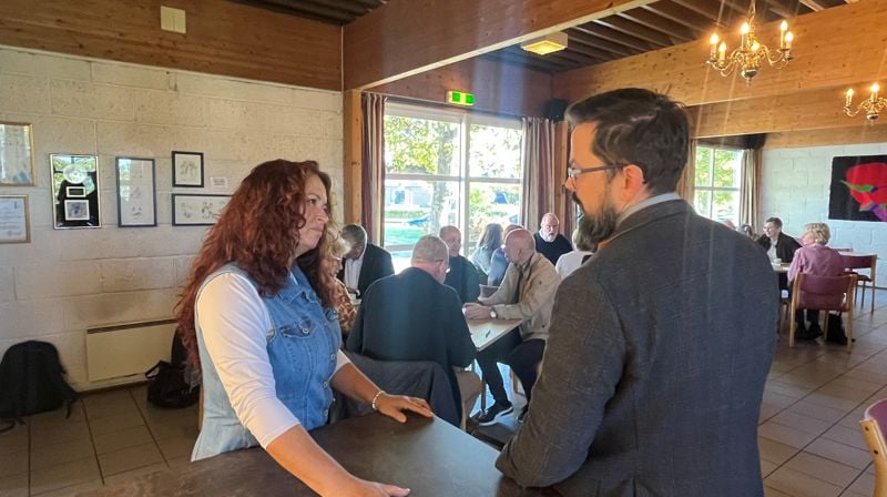 Bedre samledelse mellom arbeidsgiverlinjenene er et mål med samlingene. Her representert ved kirkevergen i Åmot, Marion Olsen og prost Thomas Tinglum i Sør-Østerdal. Foto: Hamar bispedømmeråd