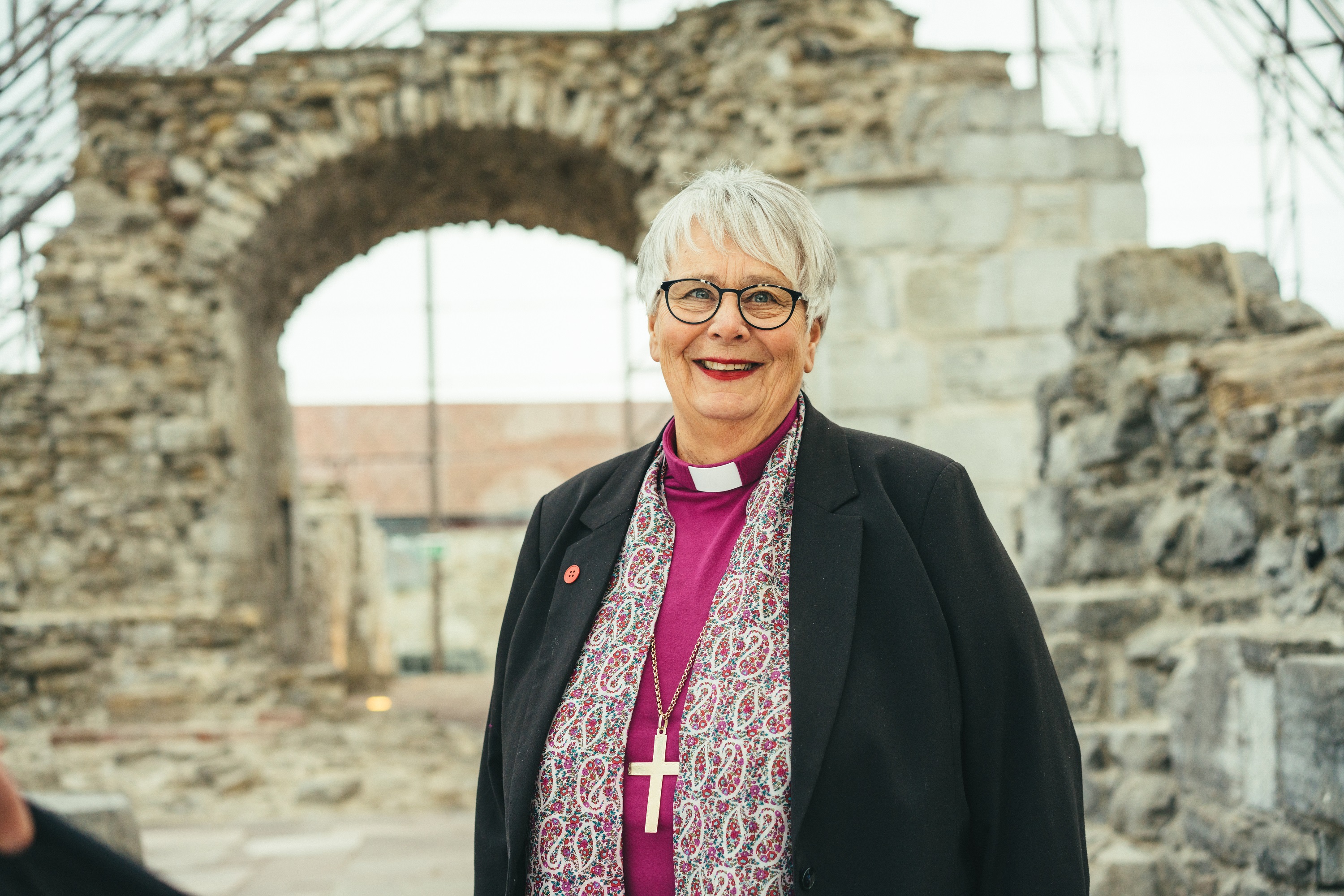 Biskop Solveig helsar god pinse. Foto: Joakim Mangen