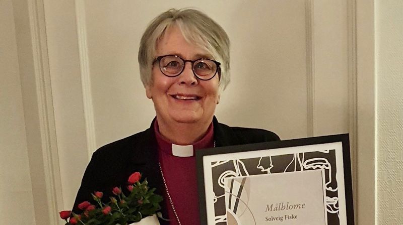 Sett stor pris på utmerkinga Målblomen. Foto: Guttorm Eidslott