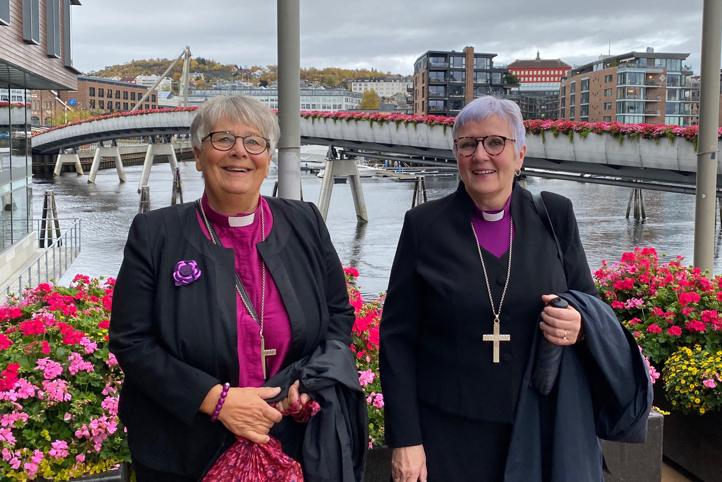 Biskopene i Hamar og Sør-Hålogaland er begge tidligere ledere av Norsk kvinnelig teologiforening. Foto: Den norske kirke