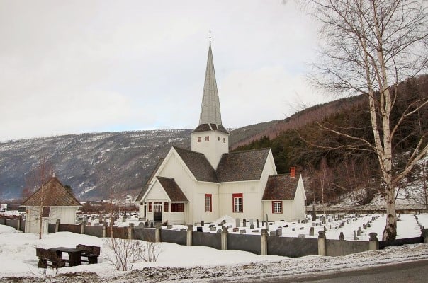 Sel er sentrum i prostiet der du blir ein av åtte sokneprestar.  Foto: Palmar Ruste