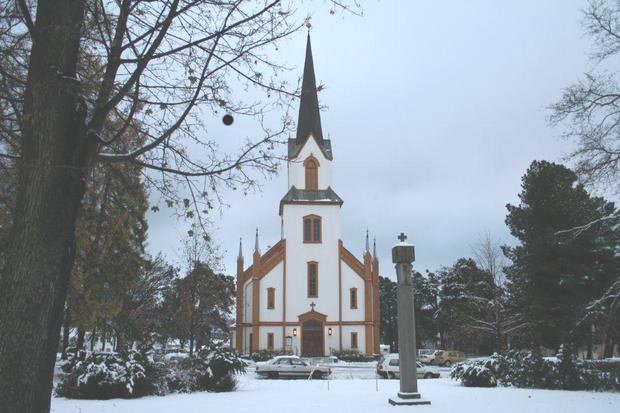 Gjøvik kirke ligger i Gjøvik sokn. Den er bygget i tre og oppført i 1882. Kirken har 600 sitteplasser. Den har vernestatus listeført. Arkitekt: Jacob Wilhelm Nordan. Kilde: kirkesok.no