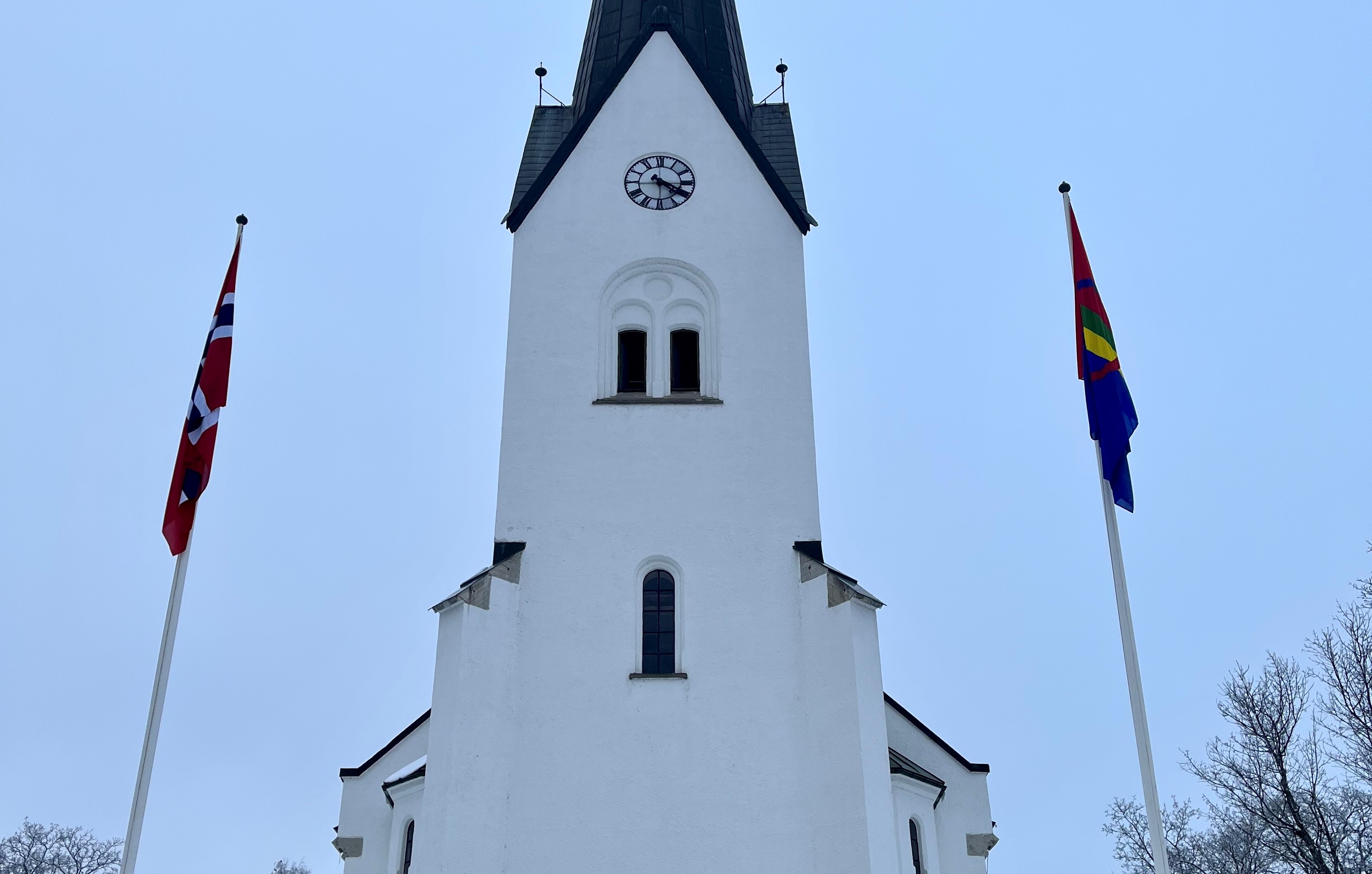 Hamar domkirke markerer samisk nasjonaldag 6. februar. Foto: Hamar bispedømmeråd