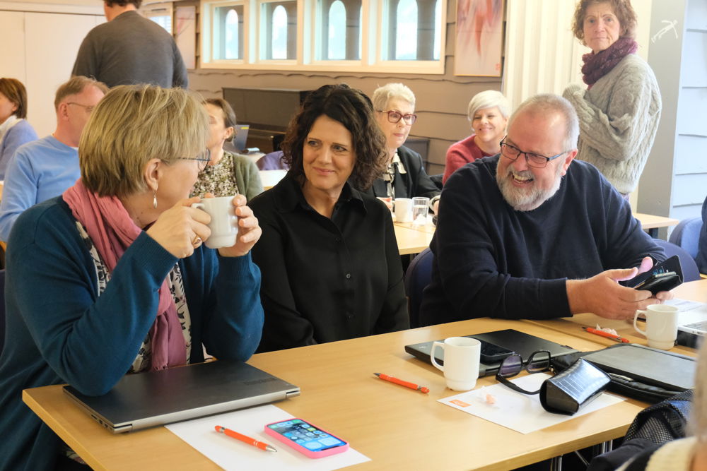 Tre av kirkevergene i Toten prosti fv. Trude Andersen, Vestre Toten - Rannveig Theisen, Østre Toten og Ole-Jakob Dyrnes, Gran