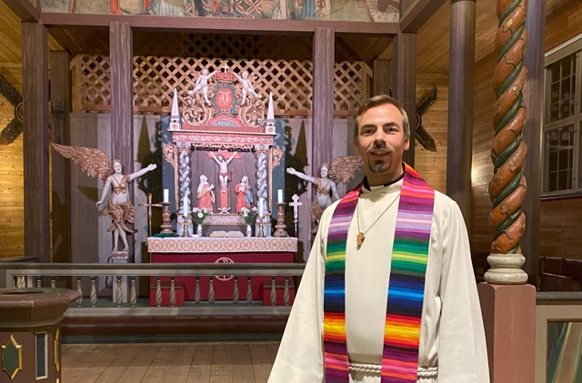 Geir Wiknes begynner som sokneprest i Svennes, Tingnes og Ulnes sokn 1. august 2025. Foto: Privat