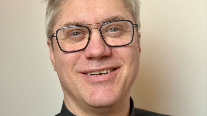 Martin-Oskar Enstad (50) er tilsatt som ny domprost i Hamar bispedømme. Foto: Kirken.no