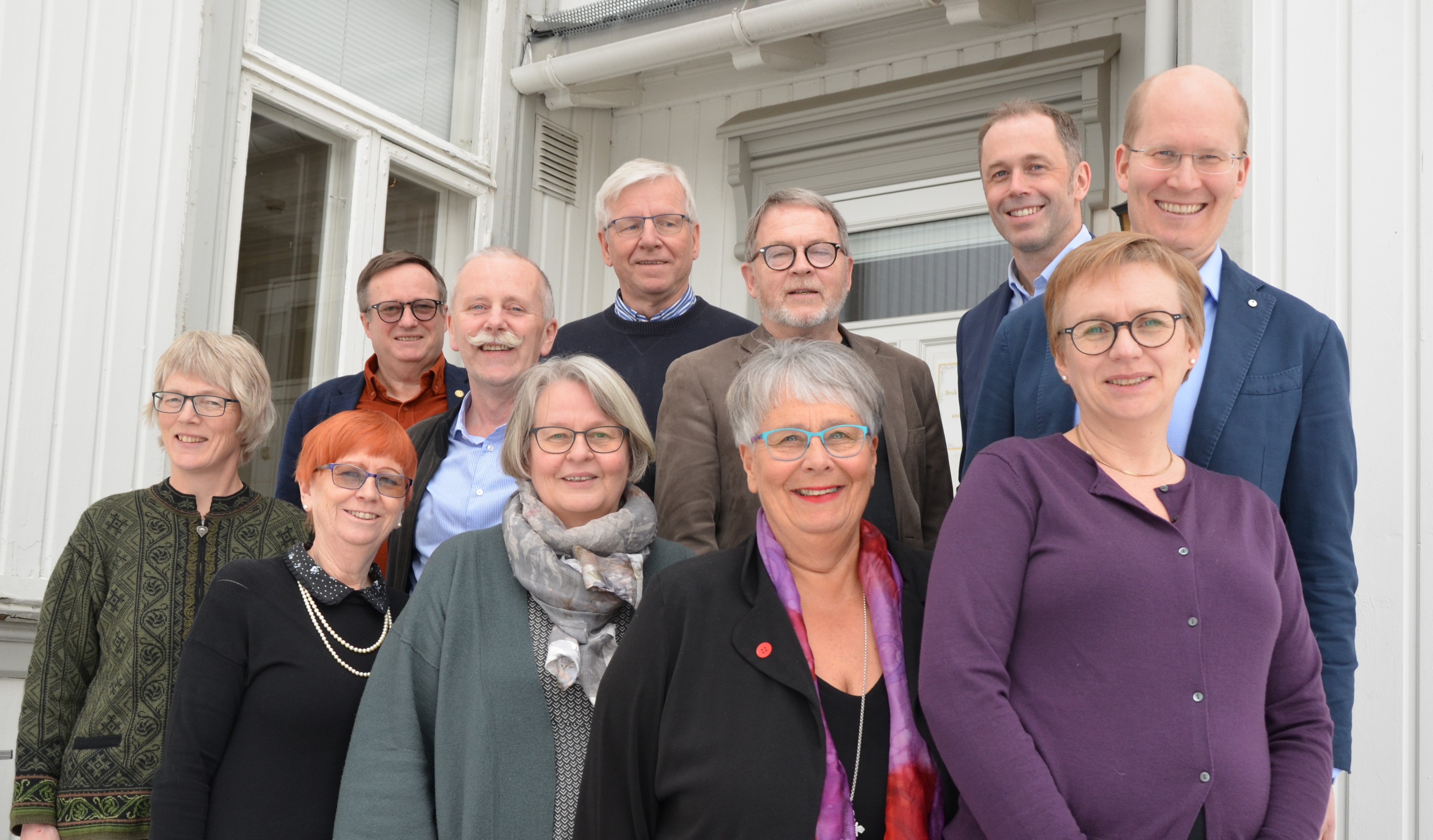 Prostene i Hamar bispedømme gratulerer også med kvinnedagen! I 2019 er det 4 kvinner og 6 menn i prostekollegiet. Du finner navnene nederst i artikkelen. Foto: Liv Torhild Bråthen
