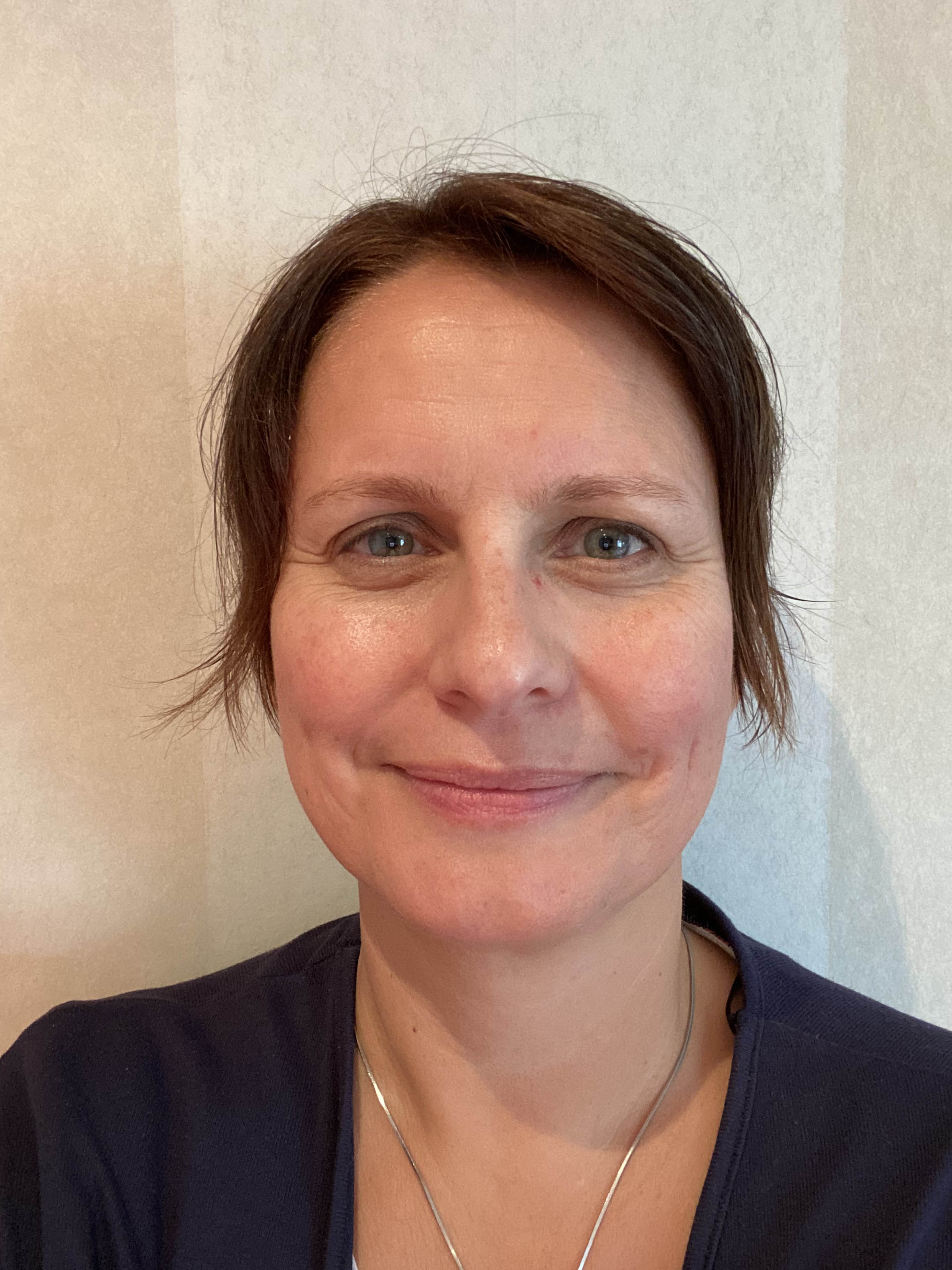 Anne-Marit  Hagelund 