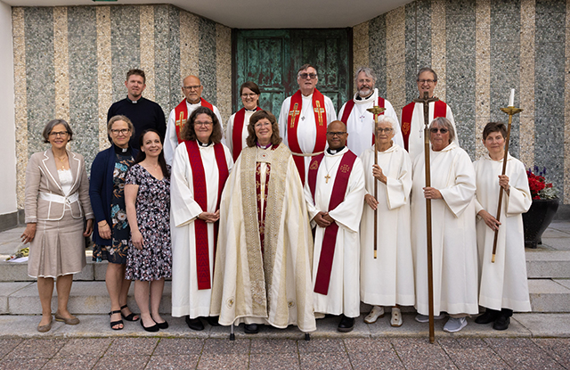 Øvst frå venstre: Magnus Moksnes Myhre, Bjørn Rasmussen, Ragnhild Annie Fuglseth, Finn Ove Kaldhol, Kristian Finn Risung og Olav Gading. Nedst frå venstre: Inger Synnøve Moen Lode, Anne Mari Schiager Topland, Anne Kringstad Grønvik, Bjørg Marie Myhre, biskop Ingeborg Midttømme, Karl McAllister , Turid Nyland, Vibeke Wiersholm Gjære og Sidsel Grøtting Strømme. Bilete: Privat