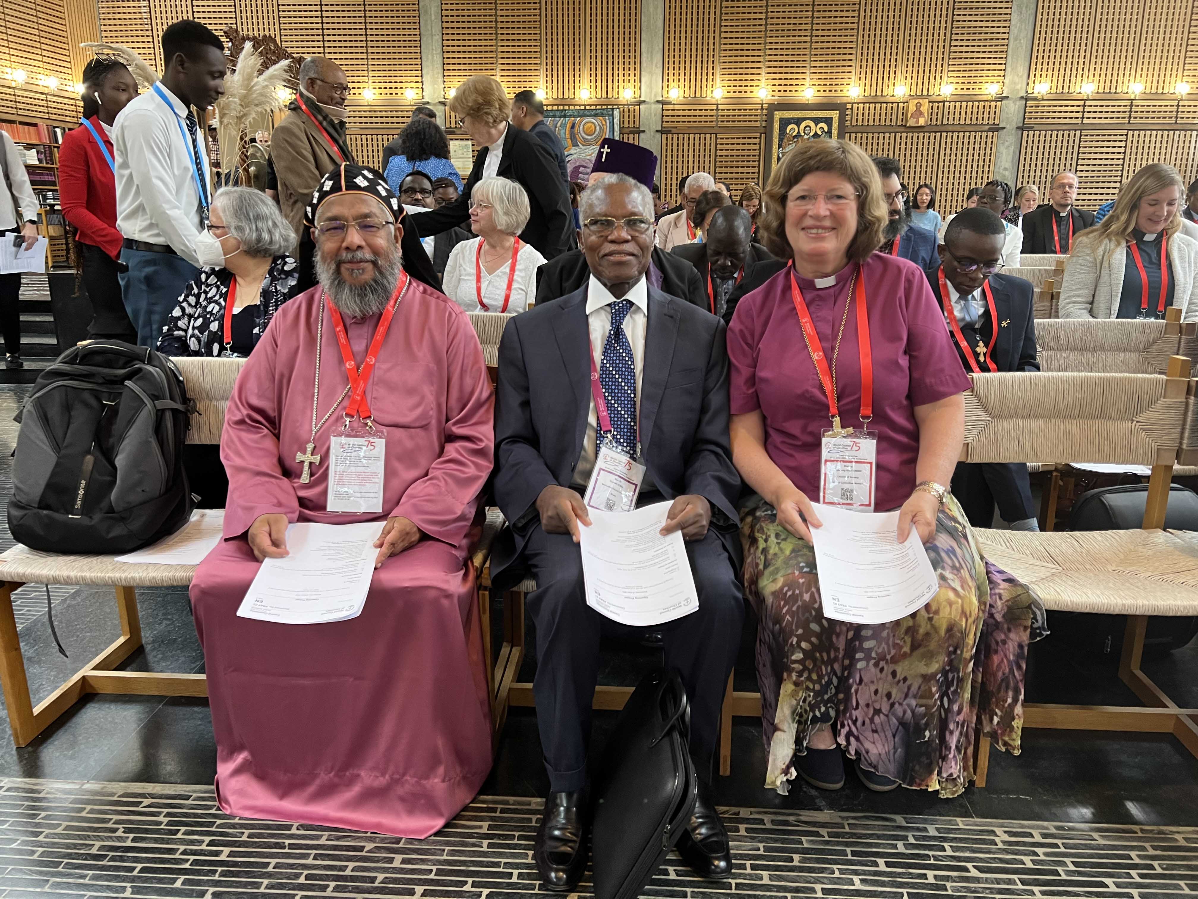 Biskop Midttømme sammen med tidligere generalsekretær i Kirkenes Verdensråd, Samuel Kobia (i midten) og biskop Abraham Mar Paulos