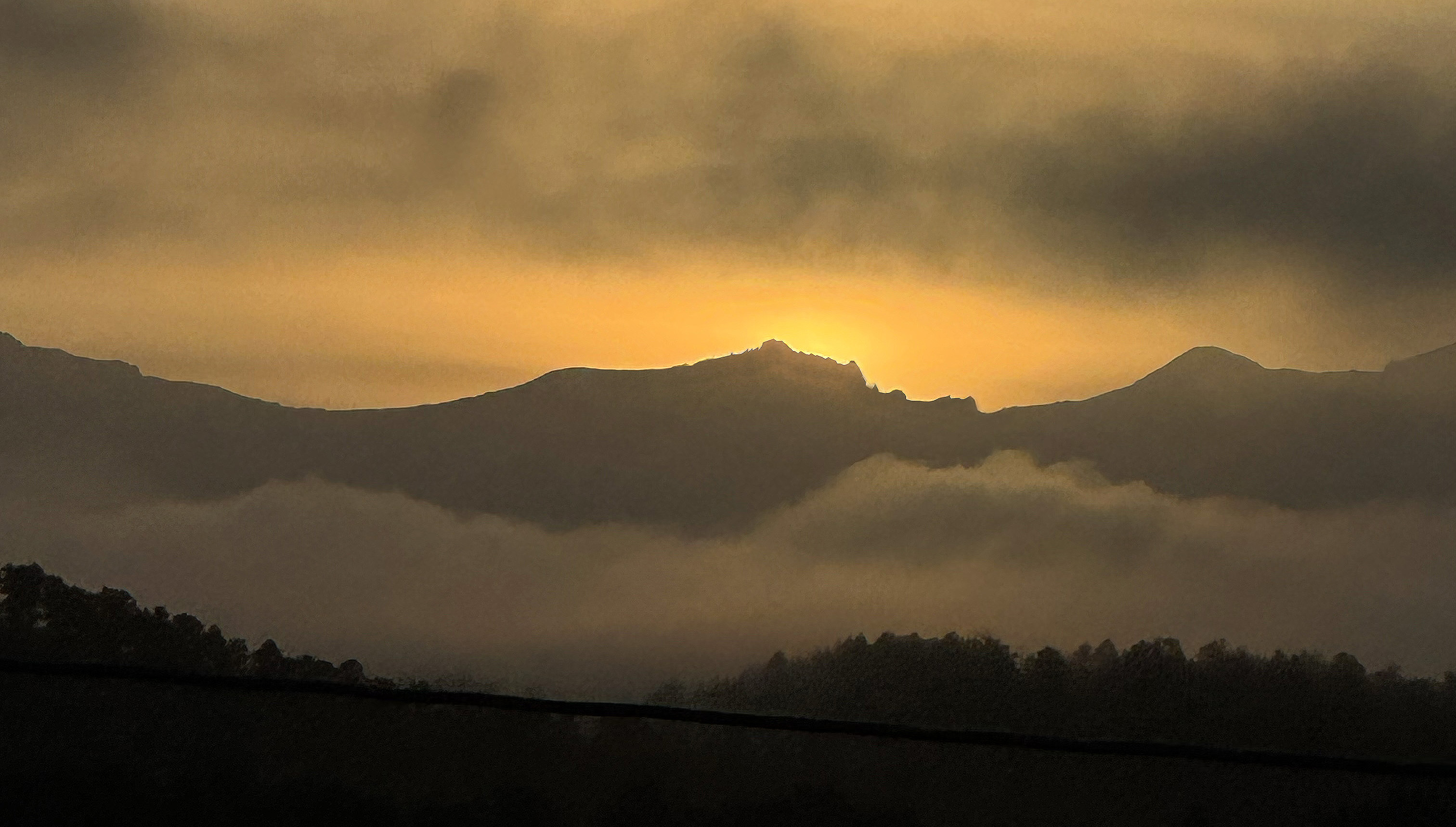 "Gudsnærværet som gir lys i en mørk tid. Lyset som bryter mørket og tenner håp – og tro", skriver biskop Ingeborg Midttømme i sin julebetraktning 2024.