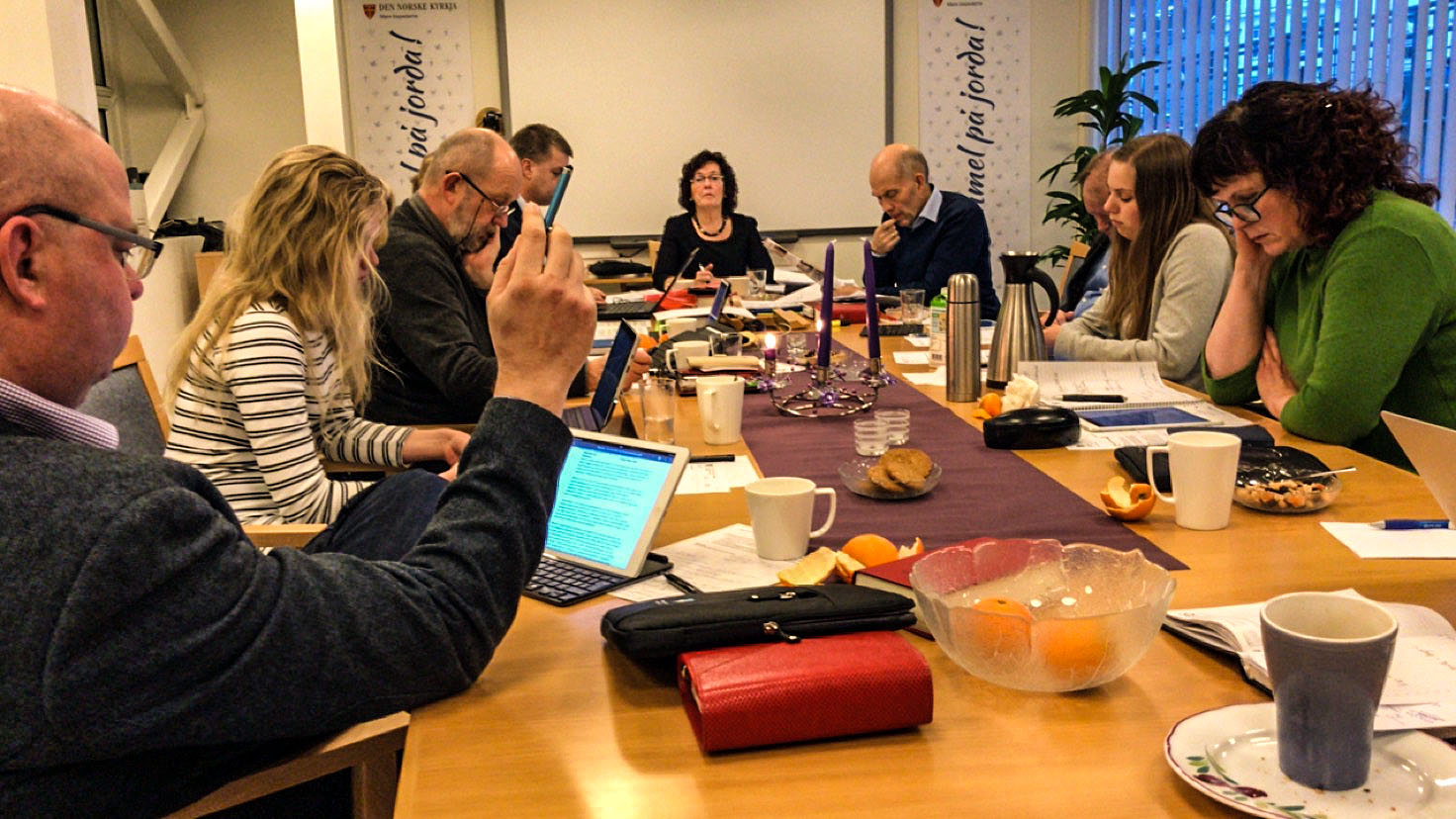 Møre bispedømeråd brukte mykje tid på framlegget til ny lov om trus- og livssynssamfunn då den var oppe til drøfting i desember-møtet. No har rådet gitt sin høyringsuttale. Møre biskop har også gjeve eigen høyringsuttale.