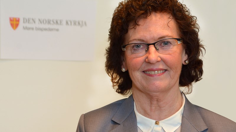  – Folkekyrkja skal romme alle - i mange forskjellige rom, seier nyleg attvald leiar av Møre bispedømeråd, Ann-Kristin Sørvik.