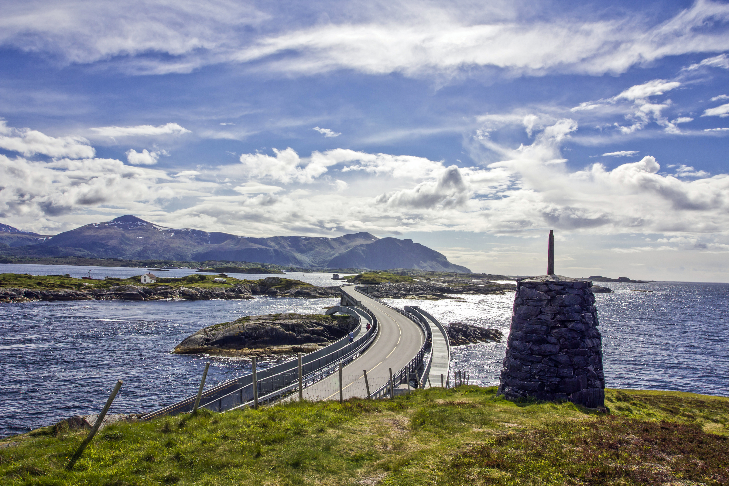 Meir om ledige stillingar i Møre bispedøme
