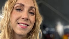 I podkasten forteller Mona Berger sin historie fra oppvekst i prestegården, via bandliv, arbeid på rusinstitusjon og politikk til sin nye jobb i Kirkens bymisjon.