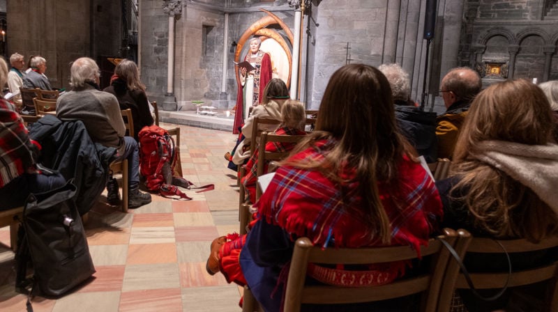 - Alle språk og kulturer har en forbindelse til vår skaper