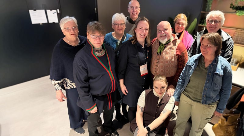 Valgte representanter i Nidaros bispedømmeråd, klar for Kirkemøtet 2026. Fra venstre: Randi Sollie Denstad, Bjørn Thomas Åhren, Kjersti Ngozi Furuseth, Magne Bergslid, Agnes Sofie Engen Gjeset, Jon Fredrik Skauge, Sofie Marcelie Hopshaug-Bakke, Kristine Setran, Ivar Selmer-Olsen og Ingrid Meslo. I tillegg er biskopene Herborg Finnset og Olav Fykse Tveit en del av Kirkemøtet. (Foto: Magne Vik Ravndal)