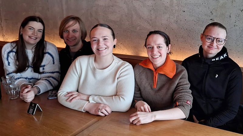 Deler av ungdomsrådet 26-27. Fra venstre: Liv Marie Rødde Paulsen, Georg Hofstad, Malin Beatrix Reitan Olufsen, Katja Wynne Sandø og Pernille Hoel (For full oversikt over medlemmene, se tabell i teksten)