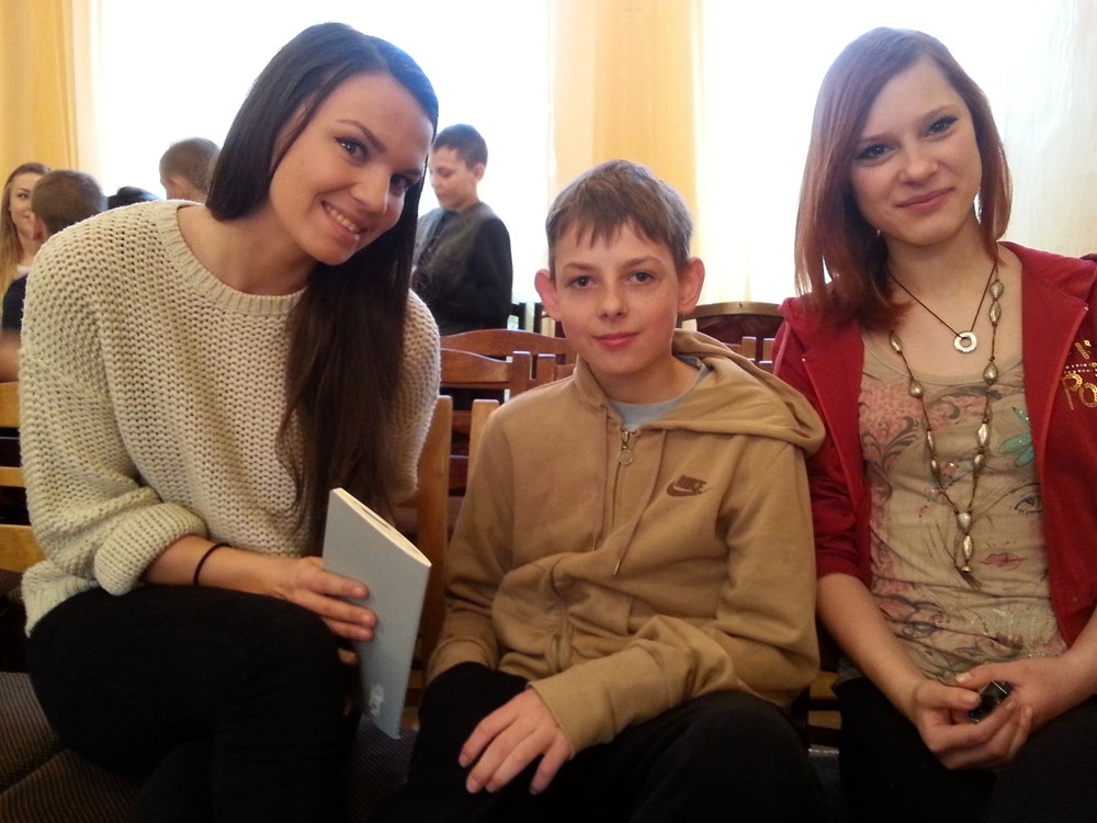 Ungdommer fra Strinda og Berg menigheter som dro på besøk til vennskapsmenigheten i Latvia påska 2015 fikk bl.a. støtte fra OVF 