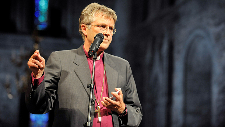 Tor Singsaas åpner Olavsfestdagene i Nidarosdomen 2010. (Foto: Ned Alley, Scanpix)