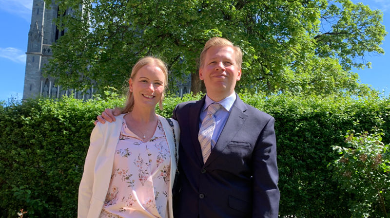 Marita Strømsem og Jan Schrøder klar for oppdrag i Vietnam. Foto: Olav D. Svanholm