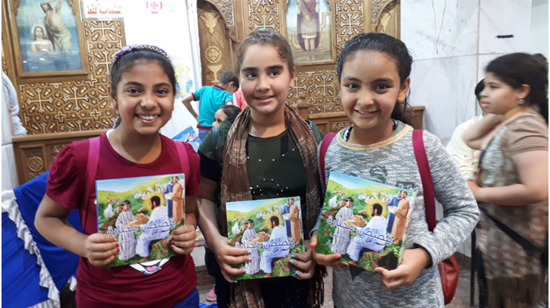 Barnebibler på arabisk. Støttet av norske menigheter. Foto: Åslaug I. Thingnæs