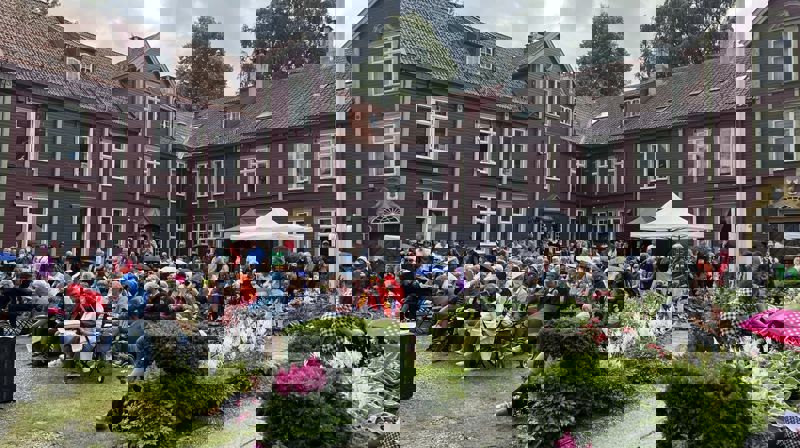 Velkommen til Kirkehagen under Olavsfest!