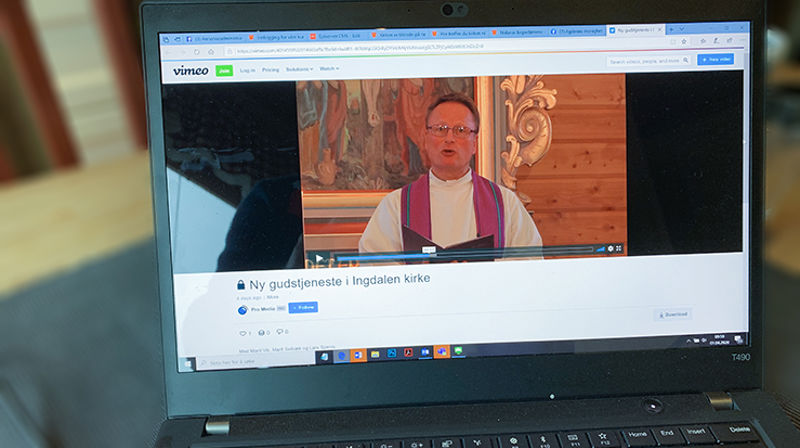 Fra strømmet gudstjeneste i Ingdalen kirke i Orkland.