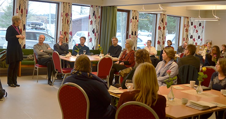 Herborg Finnset og de kirkelige medarbeiderne i Strinda prosti kjente hverandre fra før, da hun kom som ny biskop i Nidaros. Det var hun var prost før hun ble biskop i Nidaros. (Alle foto: Britt Arnhild Wigum Lindland)