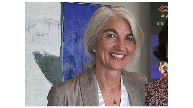 Går av som stiftsdirektør