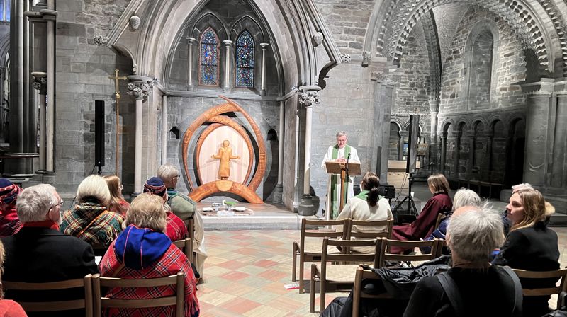 Biskop emeritus Tor Singsaas preiker under festgudstjenesten i Nidarosdomen 6.februar 2024.