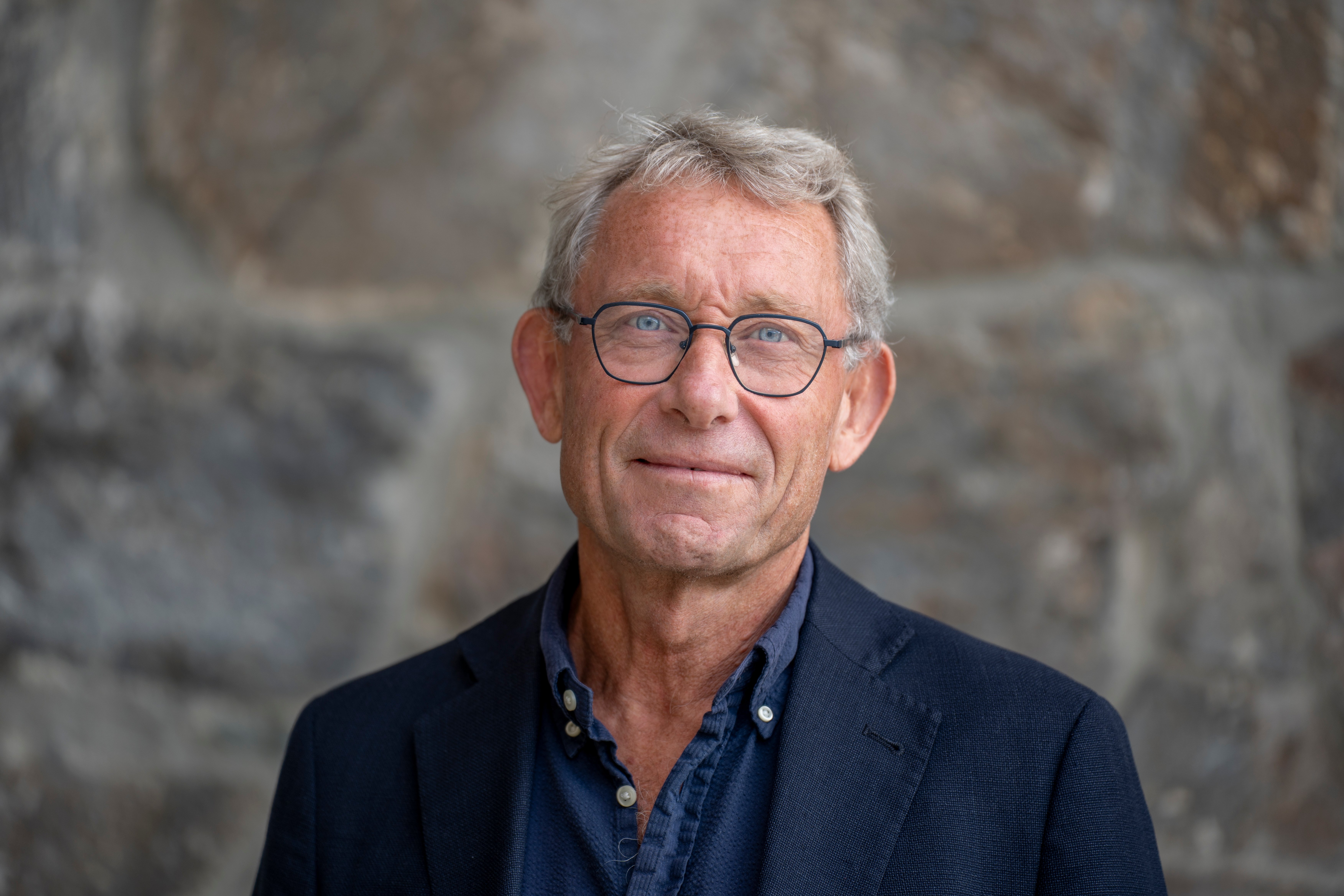 Stiftsdirektør Steinar Skomedal sier jobben som prost i Namdal er attraktiv på mange måter (Foto: Amanda Gerhardsen Vollen)