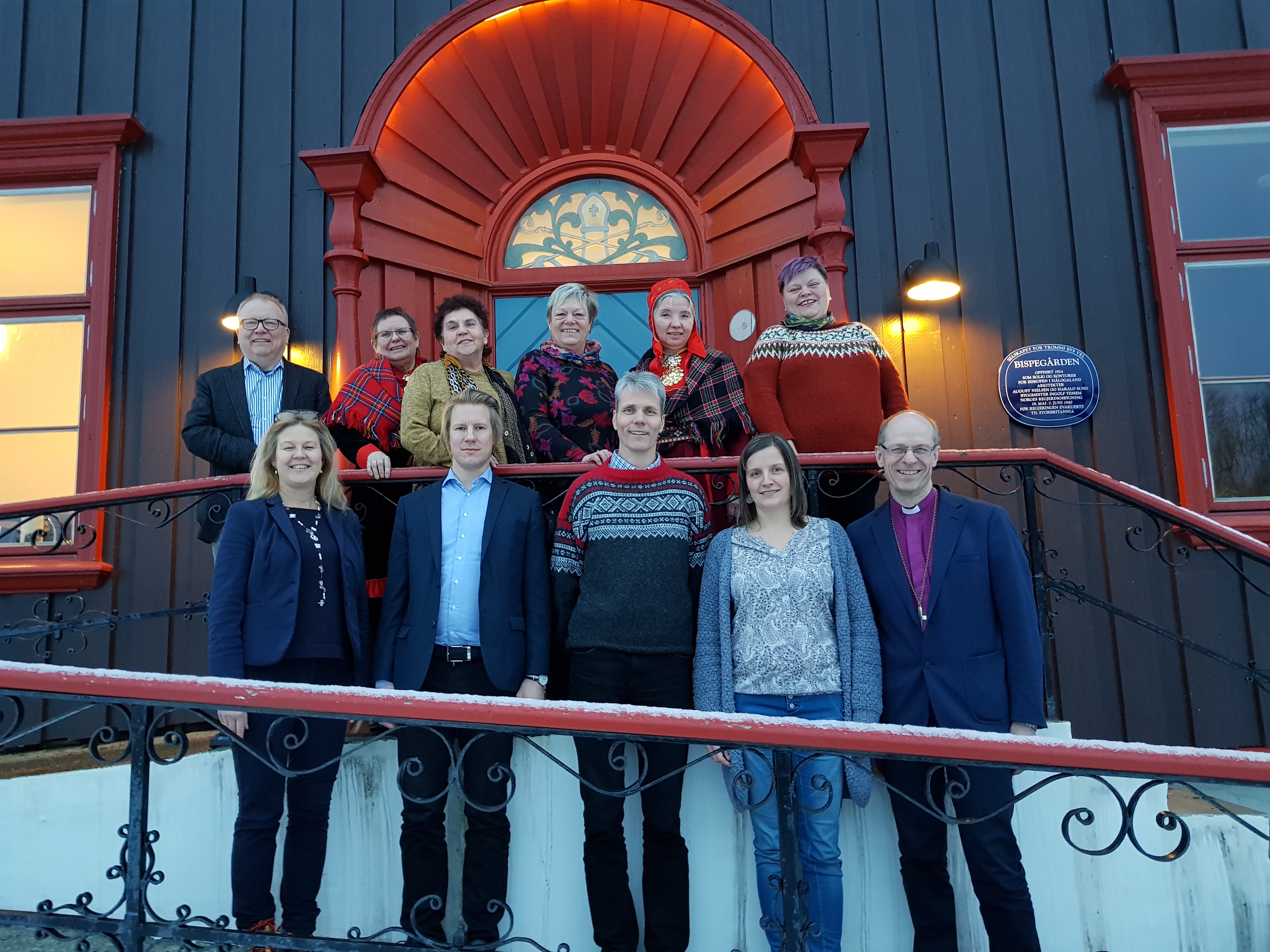 Fra venstre, øverste rekke: Kai Krogh, Elin Mary Sabbasen (nestleder), Tove Karoline Knutsen, Hanne Marit Braathen, Siri Broch Johansen, Ingvill Anette Ulveseth, Fra venstre, nederste rekke: Christel Eriksen (vararepresentant for Kari Helene Skog), Oddgeir Sølvfæstersen, Gaute Norbye, Marta Kristine Ims (leder), Olav Øygard