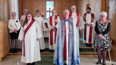 Foran fra venstre: Kateket Arnhild Espejord Jenssen, biskop Olav Øygard og menighetsrådsleder i Dyrøy Anne Larsen. Bak fra venstre: menighetsrådsleder i Øverbygd May Britt Odden, menighetsrådnestleder i Dyrøy Astrid Østrem Skoglund, menighetspedagog i Bardu Anne Marit Norbakken Prestø, sokneprest i Sørreisa Jan Ole Berntsen, prost i Senja Sigurd Skollevoll og sokneprest i Målselv Thor-Arne Ervik. Foto: Trygve Skipenes Østrem