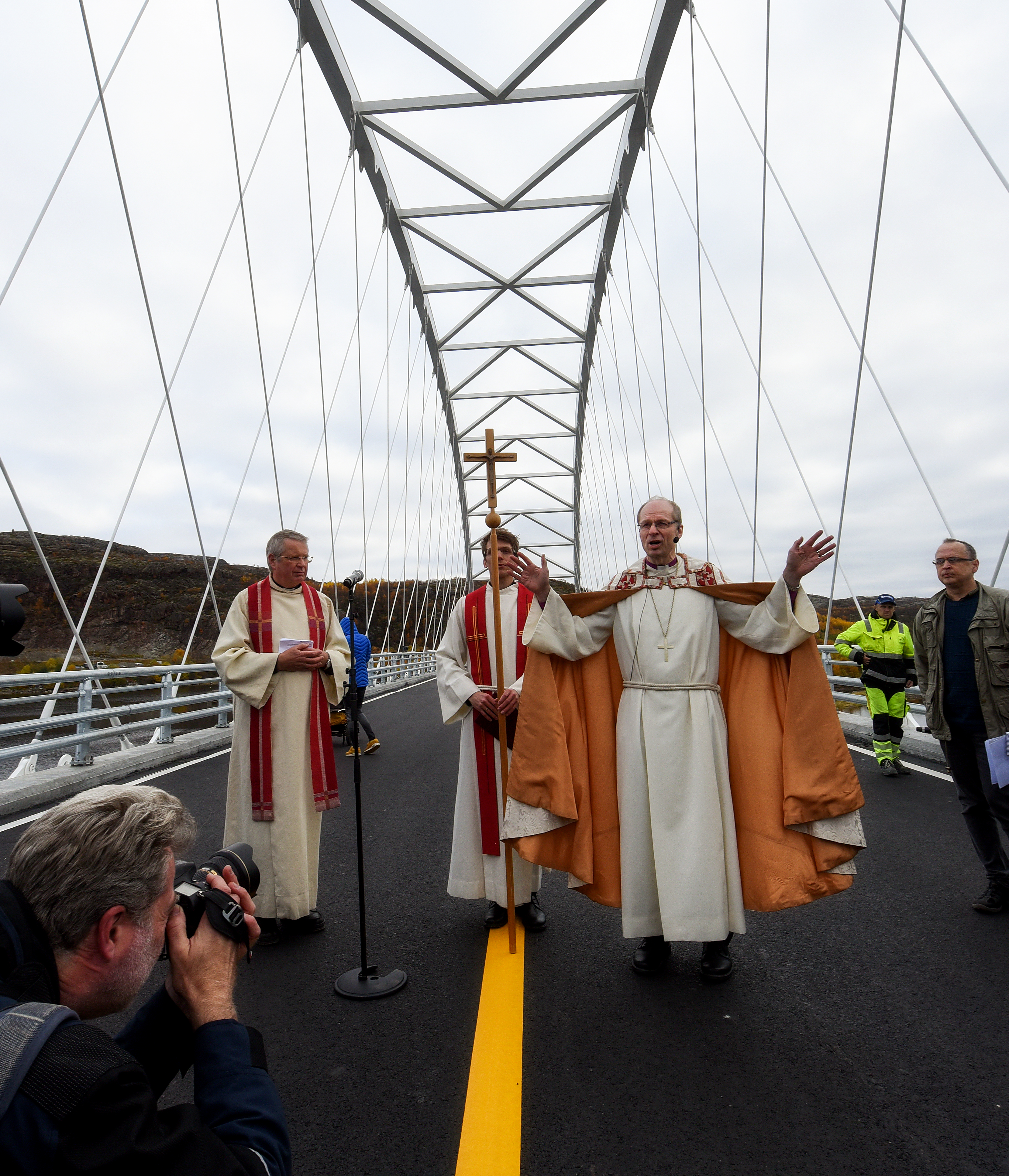 Begge foto: Knut Opeide, Statens vegvesen
