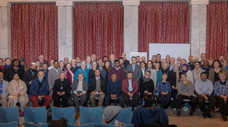 STL Oslo møttes i rådhuset for ett år siden. 36 ulike tros- og livssynsorganisasjoner med lokale forgreninger gikk sammen om å stifte STL Oslo. Foto: Humanetisk Forbund - Marius Hauge