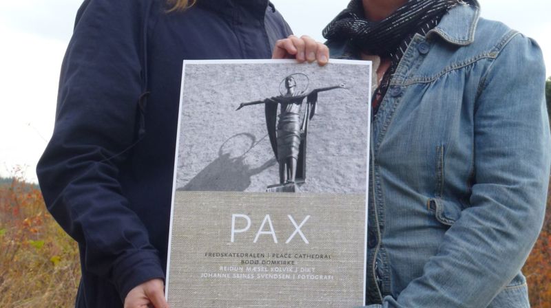 Kunstbok om Bodø Domkirke lanseres i dag