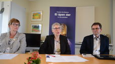 Kirkerådets Gerd Karin Røsæg, bispedømmerådsleder Marit Hermstad og stiftsdirektør Jan-Kjell Jonassen offentligjorde kandidatene til ny biskop i Sør-Hålogaland på en pressekonferanse 5. mai. Foto: Stian Høgland, Avisa Nordland